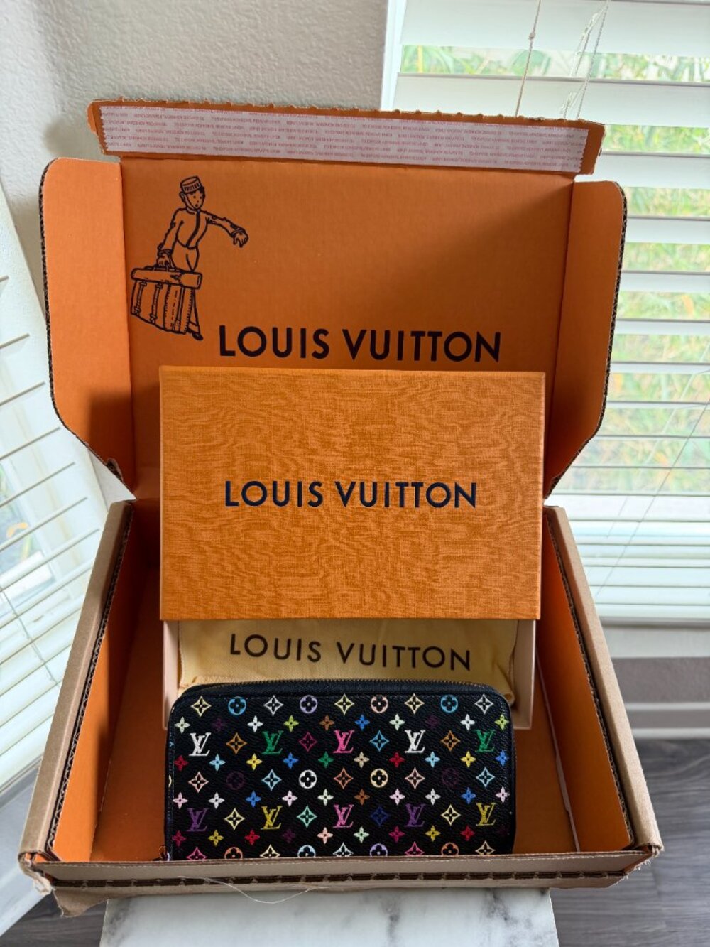 Louis Vuitton x Takashi Murakami Multicolor Zippy Wallet Black Noir Lavender COA - Picture 4 of 15